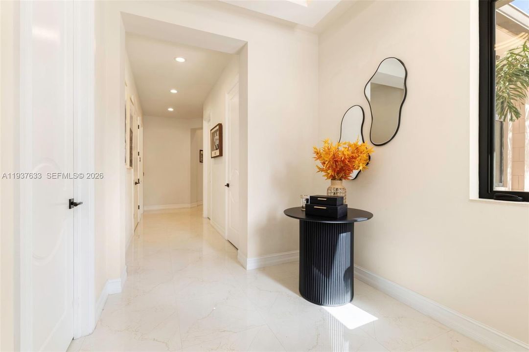 En Venta: $3,500,000 (4 camas, 4 baños, 4484 Pies cuadrados)