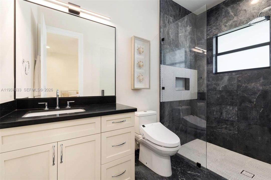 En Venta: $3,500,000 (4 camas, 4 baños, 4484 Pies cuadrados)