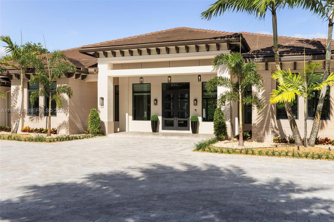 En Venta: $3,500,000 (4 camas, 4 baños, 4484 Pies cuadrados)