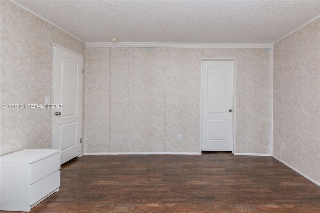 En Venta: $299,000 (3 camas, 2 baños, 1248 Pies cuadrados)