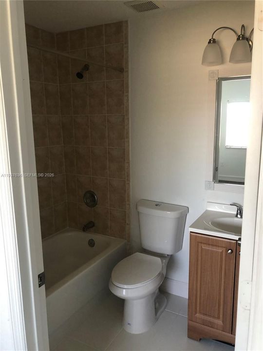 En Renta: $2,150 (2 camas, 2 baños, 940 Pies cuadrados)