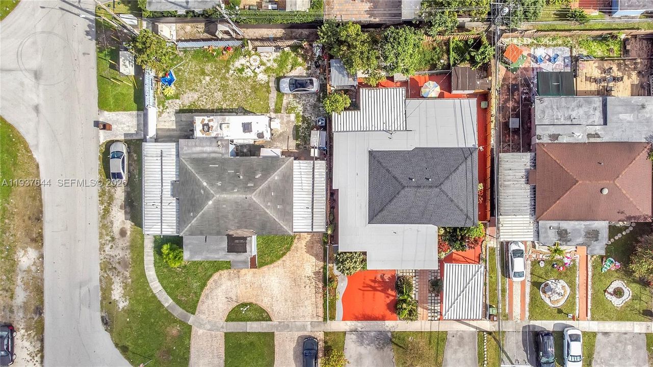 待售: $650,900 (3 贝兹, 3 浴室, 1653 平方英尺)