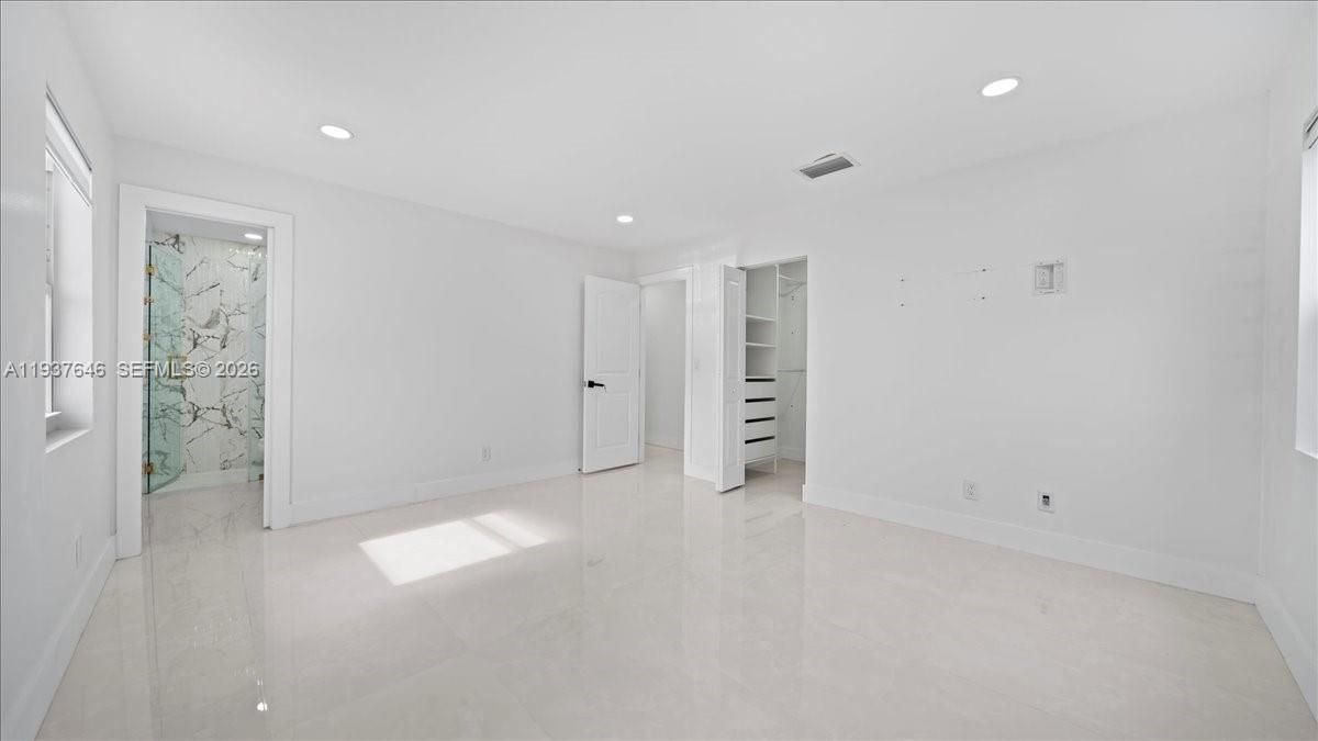 For Sale: $529,000 (4 beds, 3 baths, 1421 Square Feet)