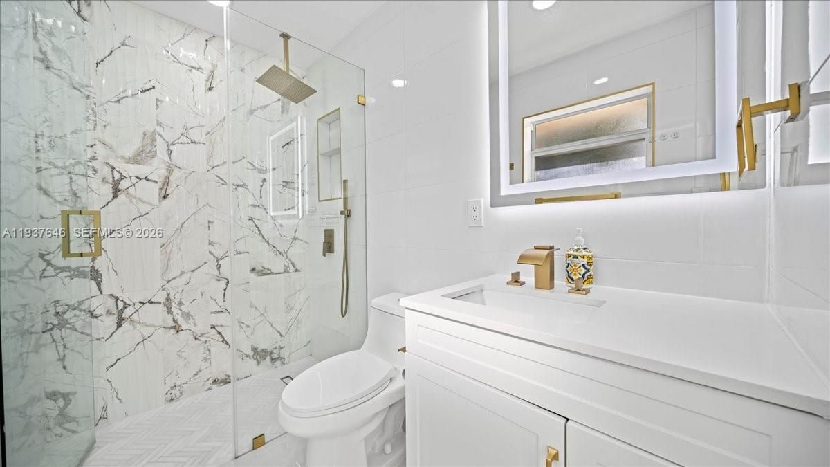 For Sale: $529,000 (4 beds, 3 baths, 1421 Square Feet)