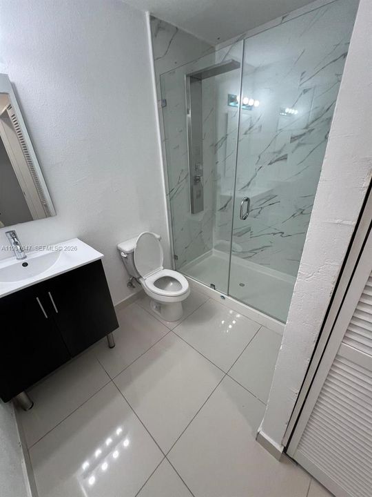 En Venta: $404,000 (4 camas, 3 baños, 1434 Pies cuadrados)