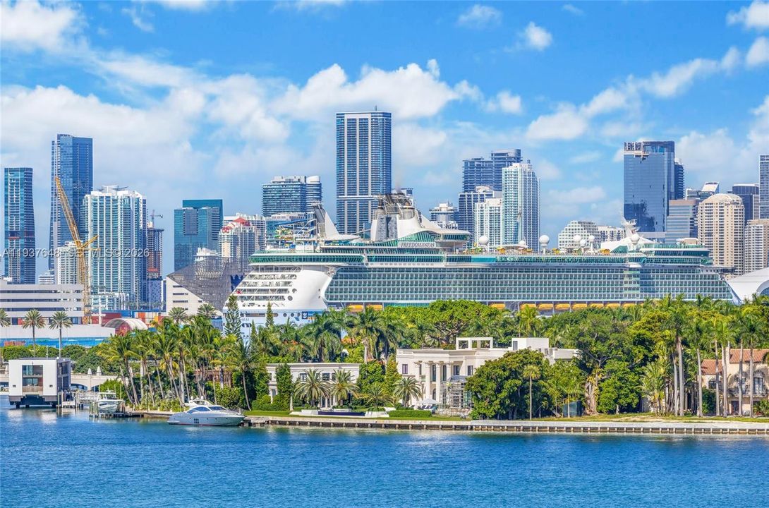 En Venta: $695,000 (1 camas, 1 baños, 746 Pies cuadrados)