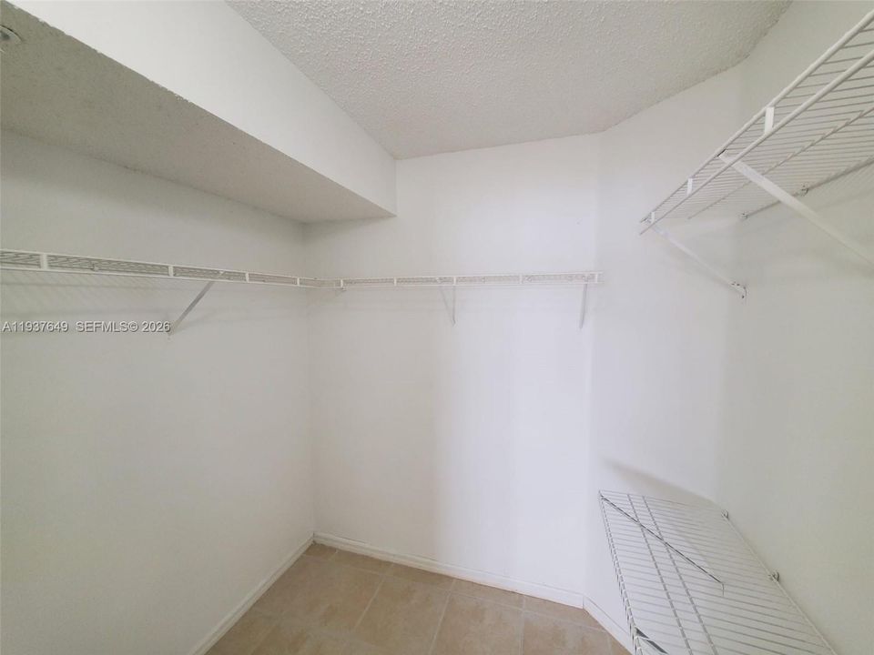 En Renta: $2,300 (2 camas, 2 baños, 1246 Pies cuadrados)