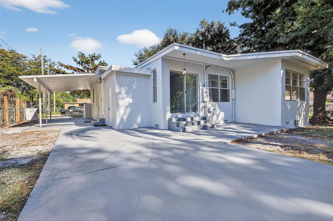 待售: $579,900 (3 贝兹, 2 浴室, 1282 平方英尺)