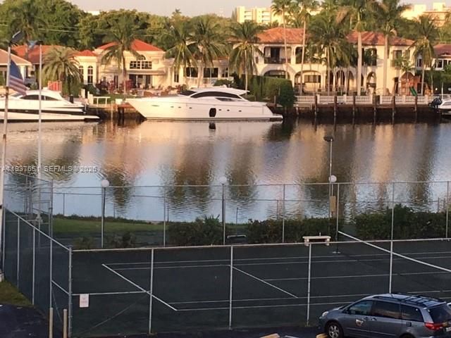 For Sale: $209,900 (1 beds, 1 baths, 820 Square Feet)