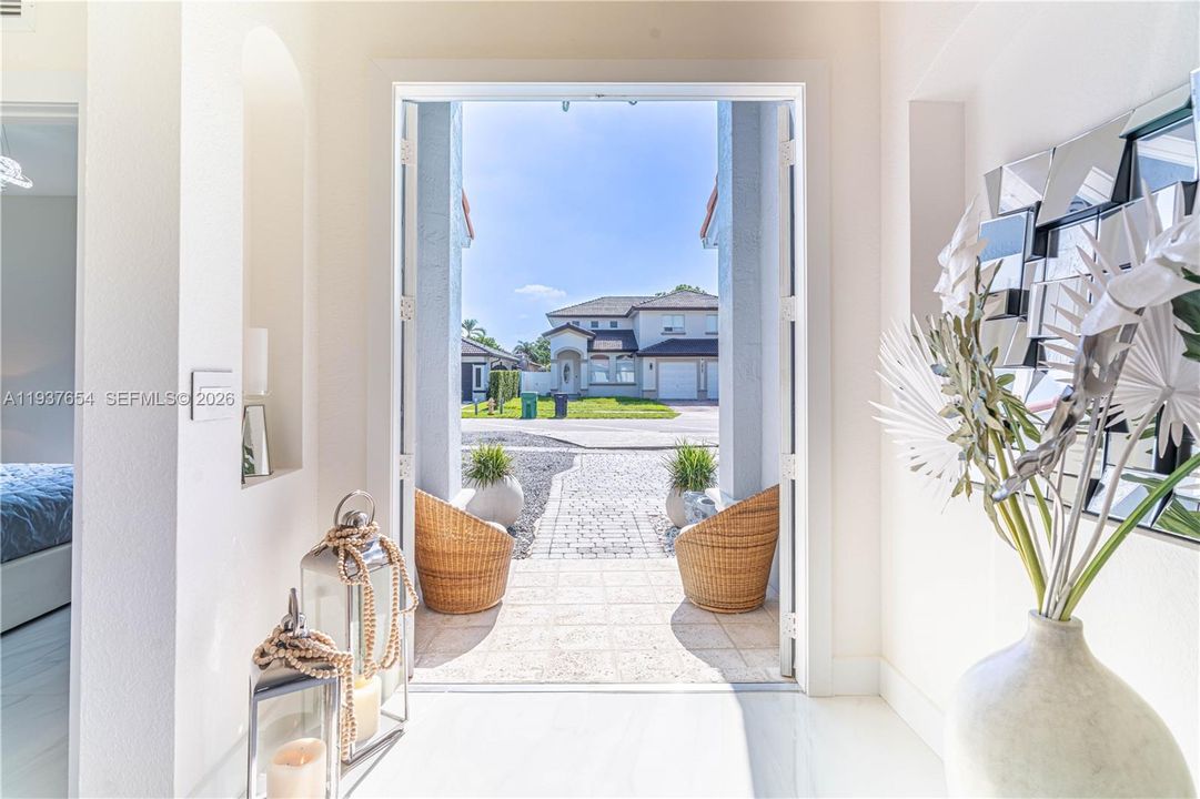 待售: $950,000 (3 贝兹, 3 浴室, 1941 平方英尺)