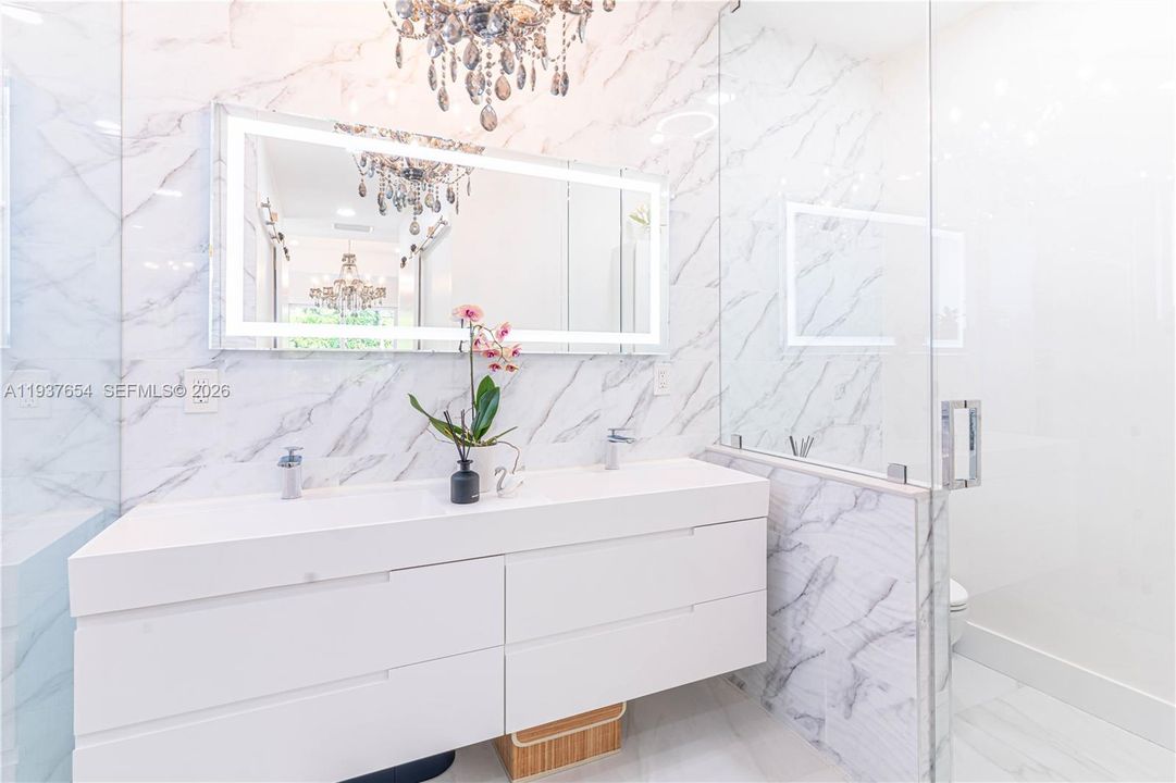 待售: $950,000 (3 贝兹, 3 浴室, 1941 平方英尺)