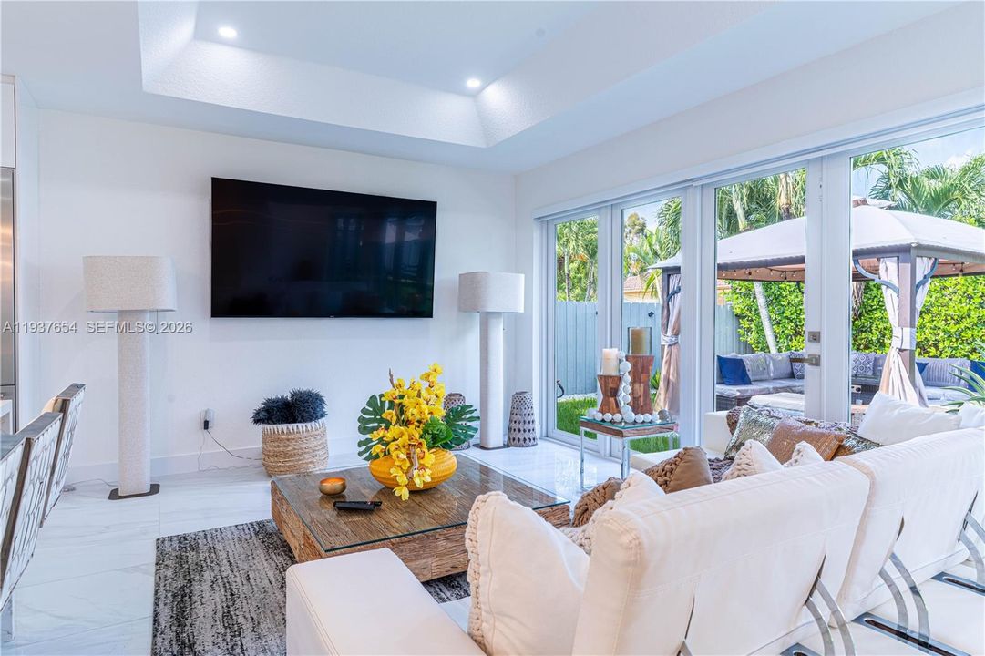 待售: $950,000 (3 贝兹, 3 浴室, 1941 平方英尺)