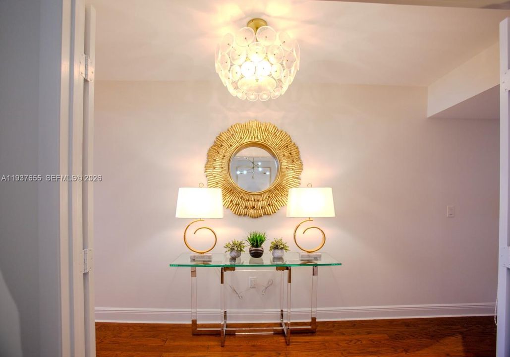 En Venta: $2,100,000 (3 camas, 3 baños, 2078 Pies cuadrados)