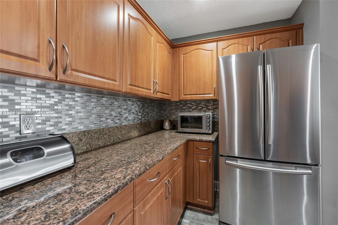 En Renta: $3,599 (3 camas, 2 baños, 1750 Pies cuadrados)