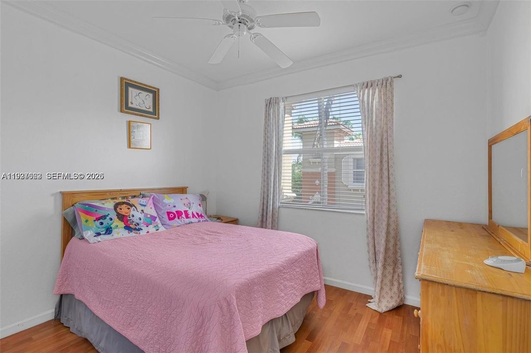 For Sale: $418,000 (3 beds, 2 baths, 1256 Square Feet)