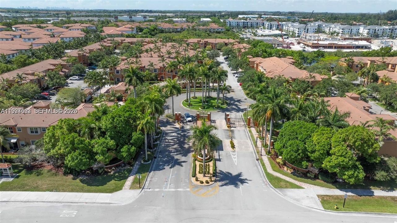 For Sale: $418,000 (3 beds, 2 baths, 1256 Square Feet)