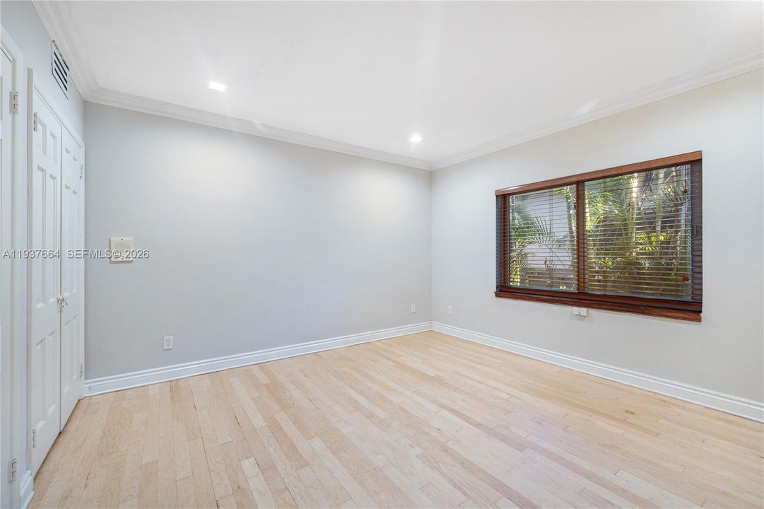 For Rent: $14,000 (4 beds, 3 baths, 3934 Square Feet)