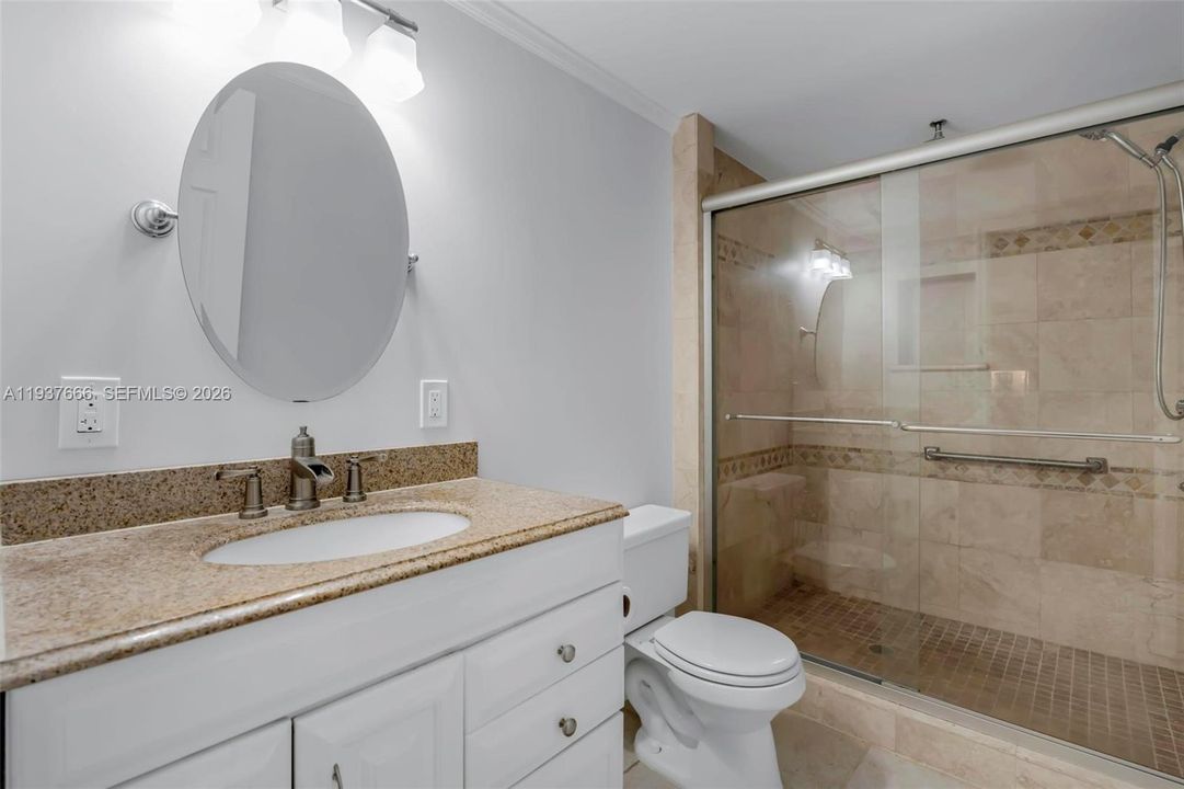 Под контрактом: $4,490 (3 спален, 3 ванн, 2341 Квадратных фут)