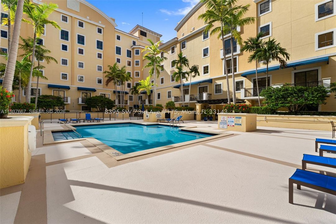 For Sale: $569,000 (2 beds, 2 baths, 1728 Square Feet)