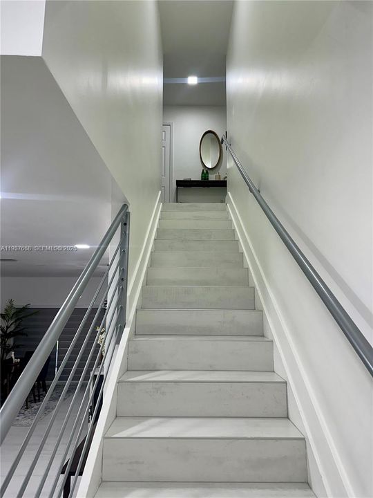 На продажу: $725,000 (4 спален, 2 ванн, 2193 Квадратных фут)