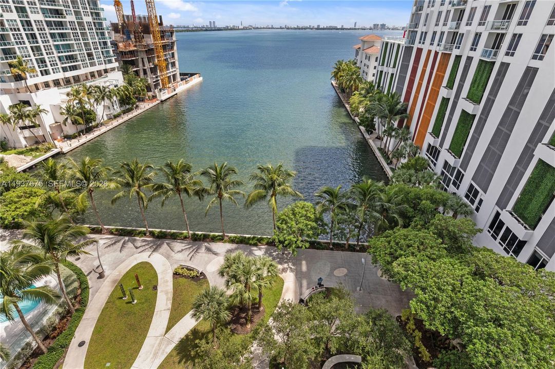 En Venta: $999,000 (3 camas, 2 baños, 1395 Pies cuadrados)