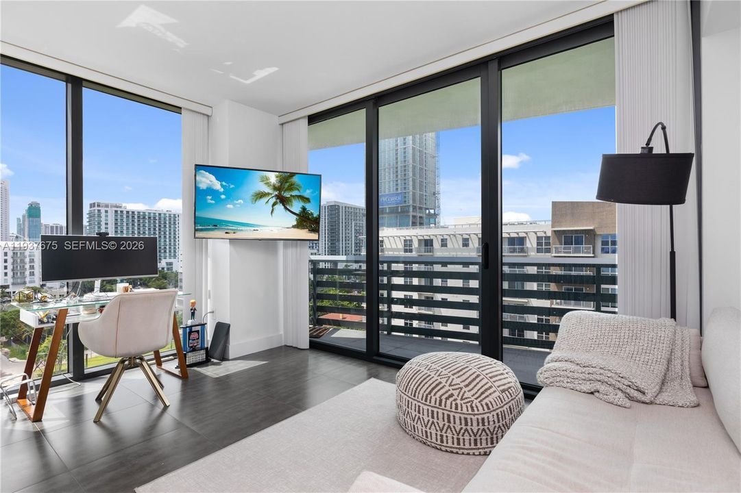 En Venta: $999,000 (3 camas, 2 baños, 1395 Pies cuadrados)