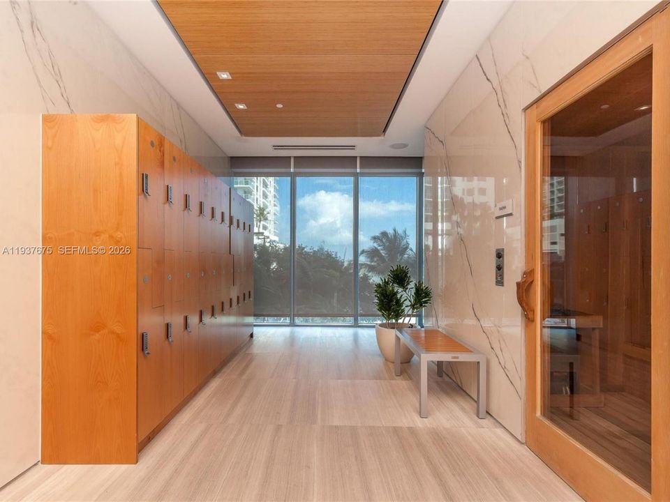 En Venta: $999,000 (3 camas, 2 baños, 1395 Pies cuadrados)