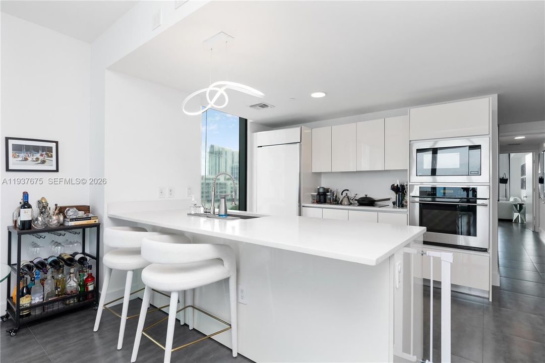 En Venta: $999,000 (3 camas, 2 baños, 1395 Pies cuadrados)