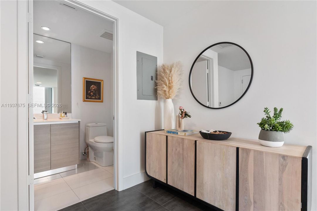 En Venta: $999,000 (3 camas, 2 baños, 1395 Pies cuadrados)