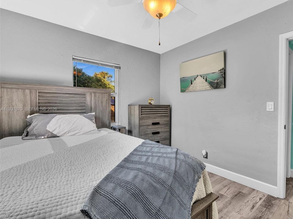 En Venta: $475,000 (3 camas, 1 baños, 925 Pies cuadrados)