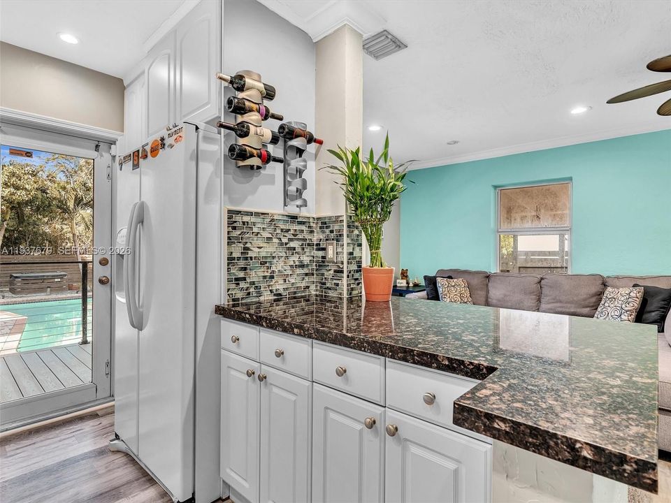 En Venta: $475,000 (3 camas, 1 baños, 925 Pies cuadrados)