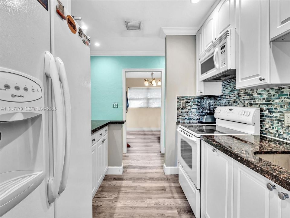 En Venta: $475,000 (3 camas, 1 baños, 925 Pies cuadrados)