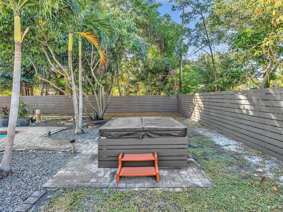 En Venta: $475,000 (3 camas, 1 baños, 925 Pies cuadrados)