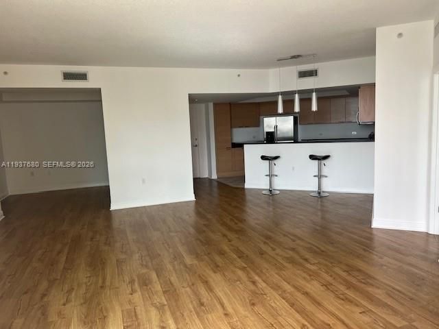 For Rent: $2,800 (2 beds, 2 baths, 1457 Square Feet)