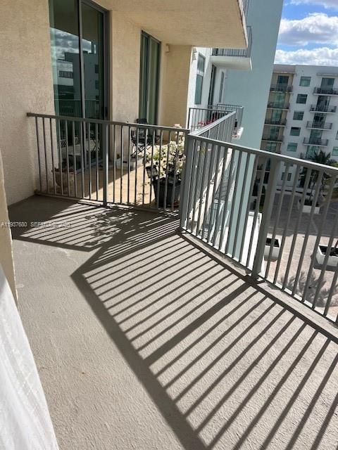 For Rent: $2,800 (2 beds, 2 baths, 1457 Square Feet)