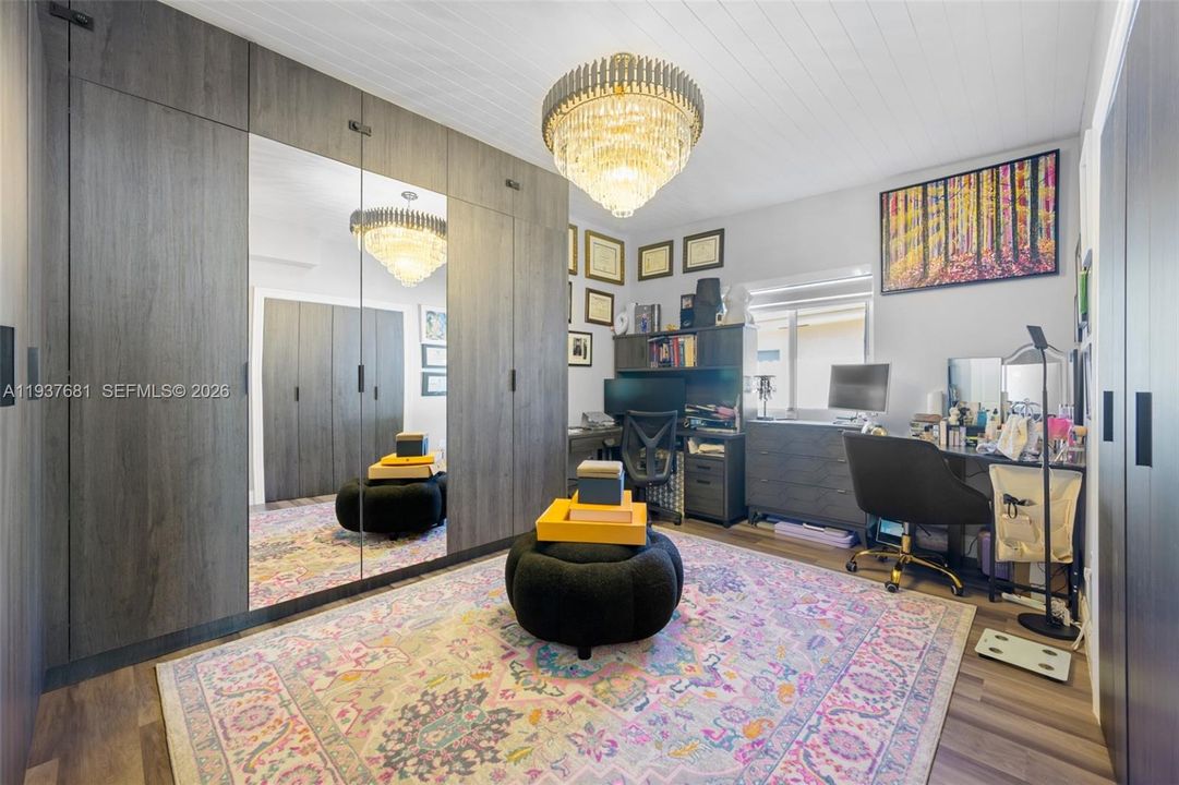 For Rent: $8,500 (3 beds, 2 baths, 1554 Square Feet)