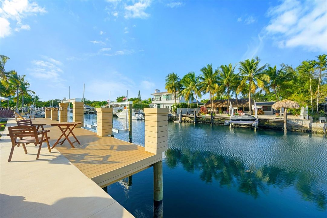 For Rent: $8,500 (3 beds, 2 baths, 1554 Square Feet)