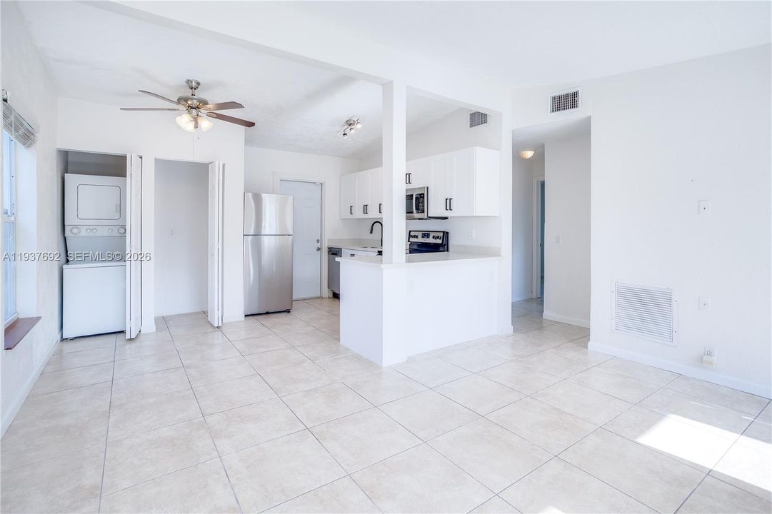 En Venta: $329,999 (2 camas, 1 baños, 704 Pies cuadrados)