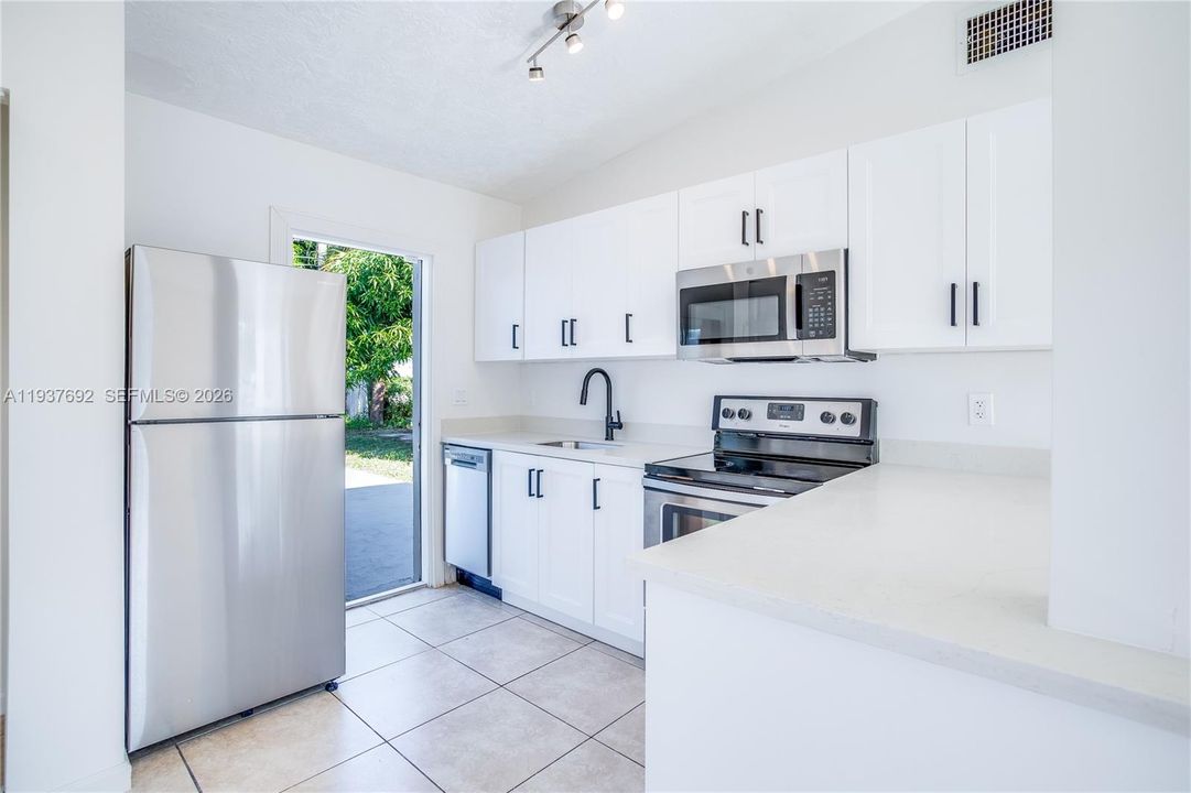 En Venta: $329,999 (2 camas, 1 baños, 704 Pies cuadrados)