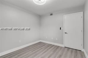 出租: $2,700 (2 贝兹, 2 浴室, 1226 平方英尺)