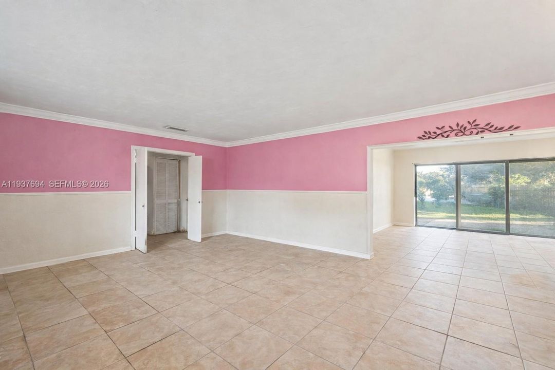 待售: $1,099,999 (3 贝兹, 2 浴室, 1686 平方英尺)