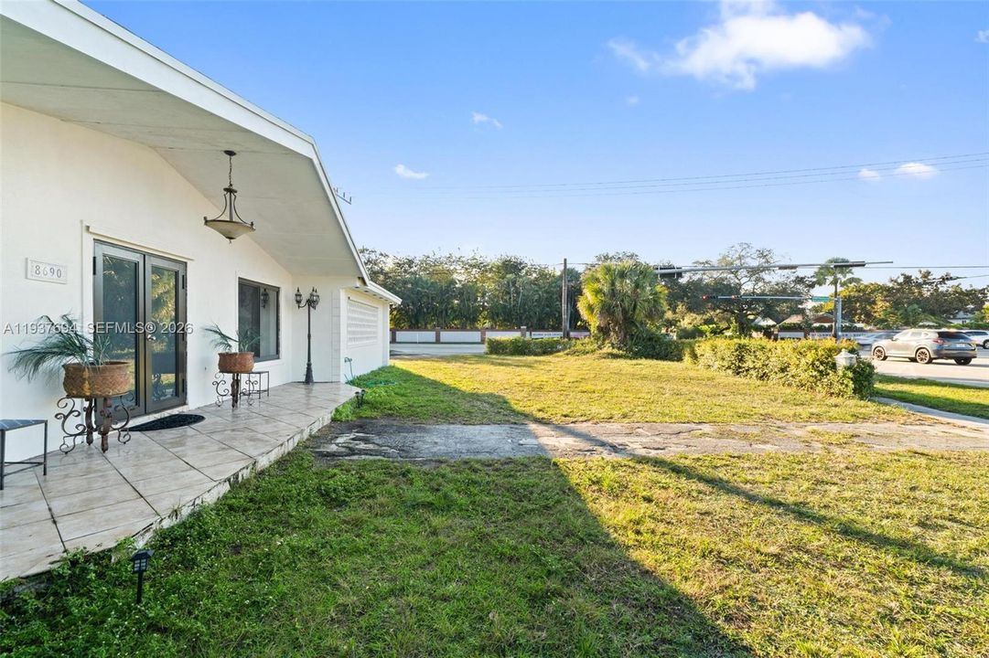 待售: $1,099,999 (3 贝兹, 2 浴室, 1686 平方英尺)