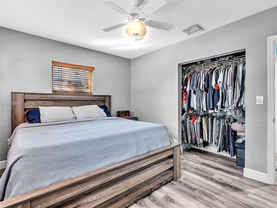 В аренду: $3,500 (3 спален, 1 ванн, 1077 Квадратных фут)