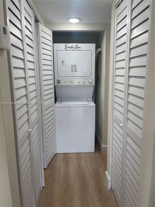 For Rent: $3,200 (3 beds, 2 baths, 1246 Square Feet)