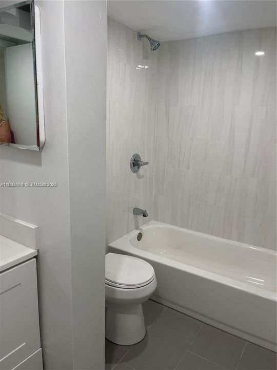 For Rent: $3,200 (3 beds, 2 baths, 1246 Square Feet)