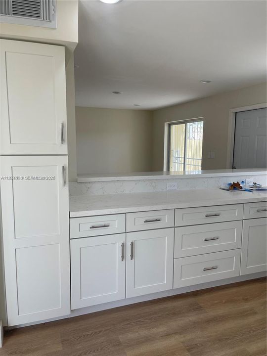 For Rent: $3,200 (3 beds, 2 baths, 1246 Square Feet)