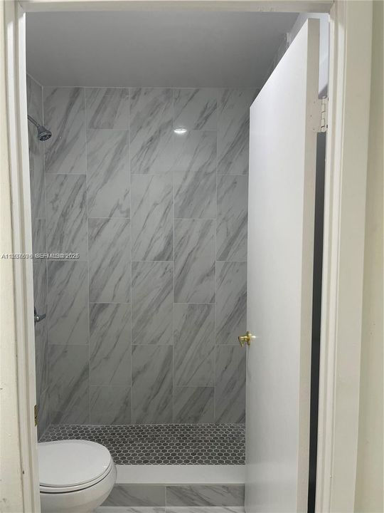 For Rent: $3,200 (3 beds, 2 baths, 1246 Square Feet)