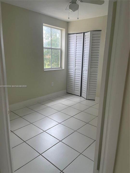 For Rent: $3,200 (3 beds, 2 baths, 1246 Square Feet)