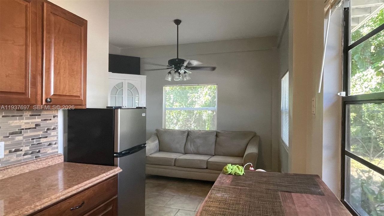 En Renta: $1,450 (1 camas, 1 baños, 988 Pies cuadrados)