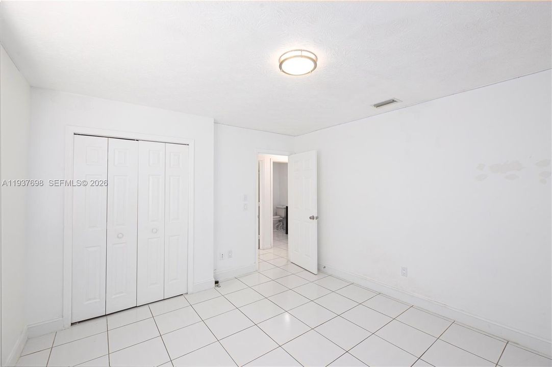 出租: $2,500 (3 贝兹, 2 浴室, 1827 平方英尺)